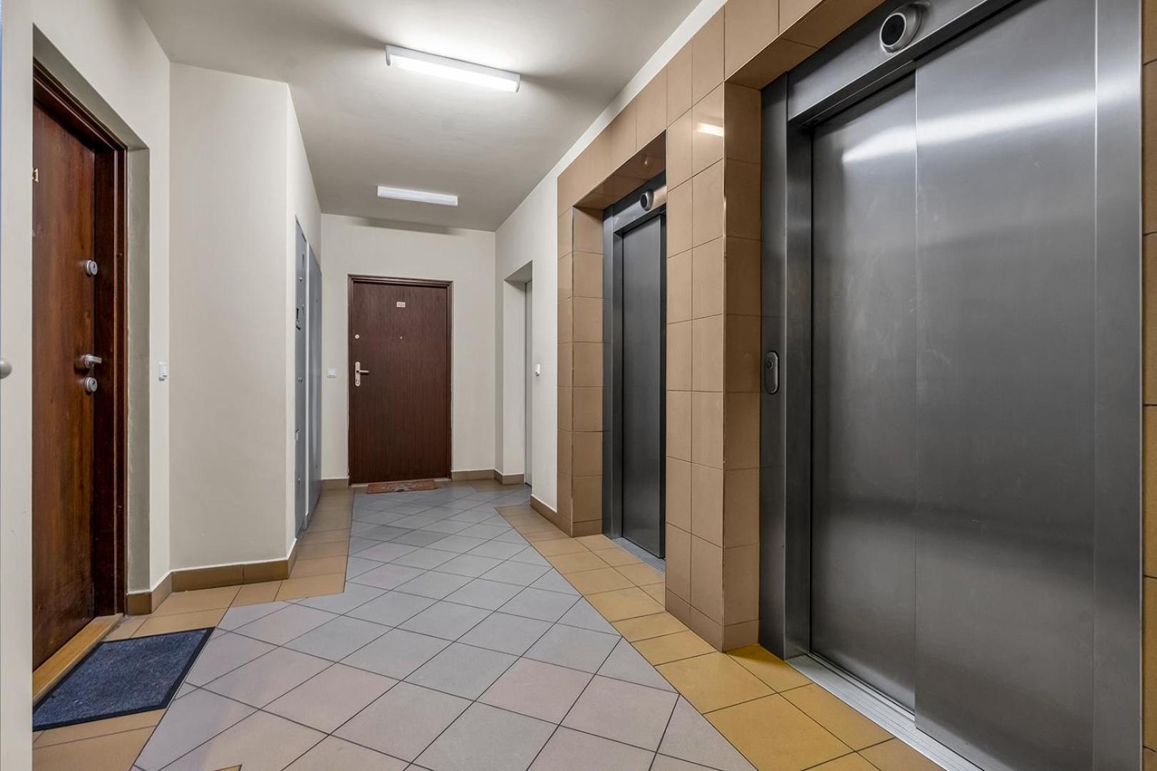Metro Bemowo Comfort Studio Warszawa Eksteriør billede